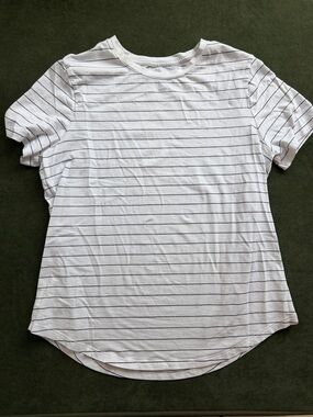 Lululemon Striped White Short Sleeve Tee